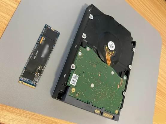 对比评测 SSD与HDD：究竟哪款硬盘更适合你？