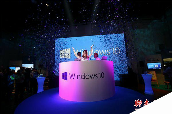 微软Win10创意者更新Build 15